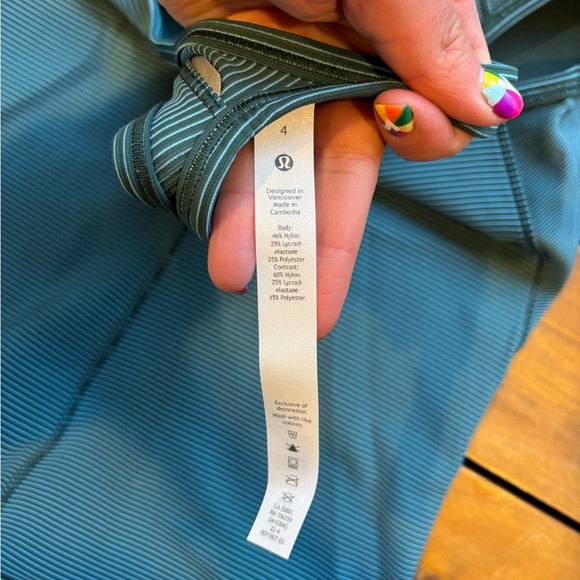 NWT Green and Blue Lululemon Tank Size 4 - Picture 4 of 4